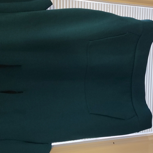 Great Condition Men's Large Fitted Under Armour Half Sleeve Hoodie. - Picture 3 of 6